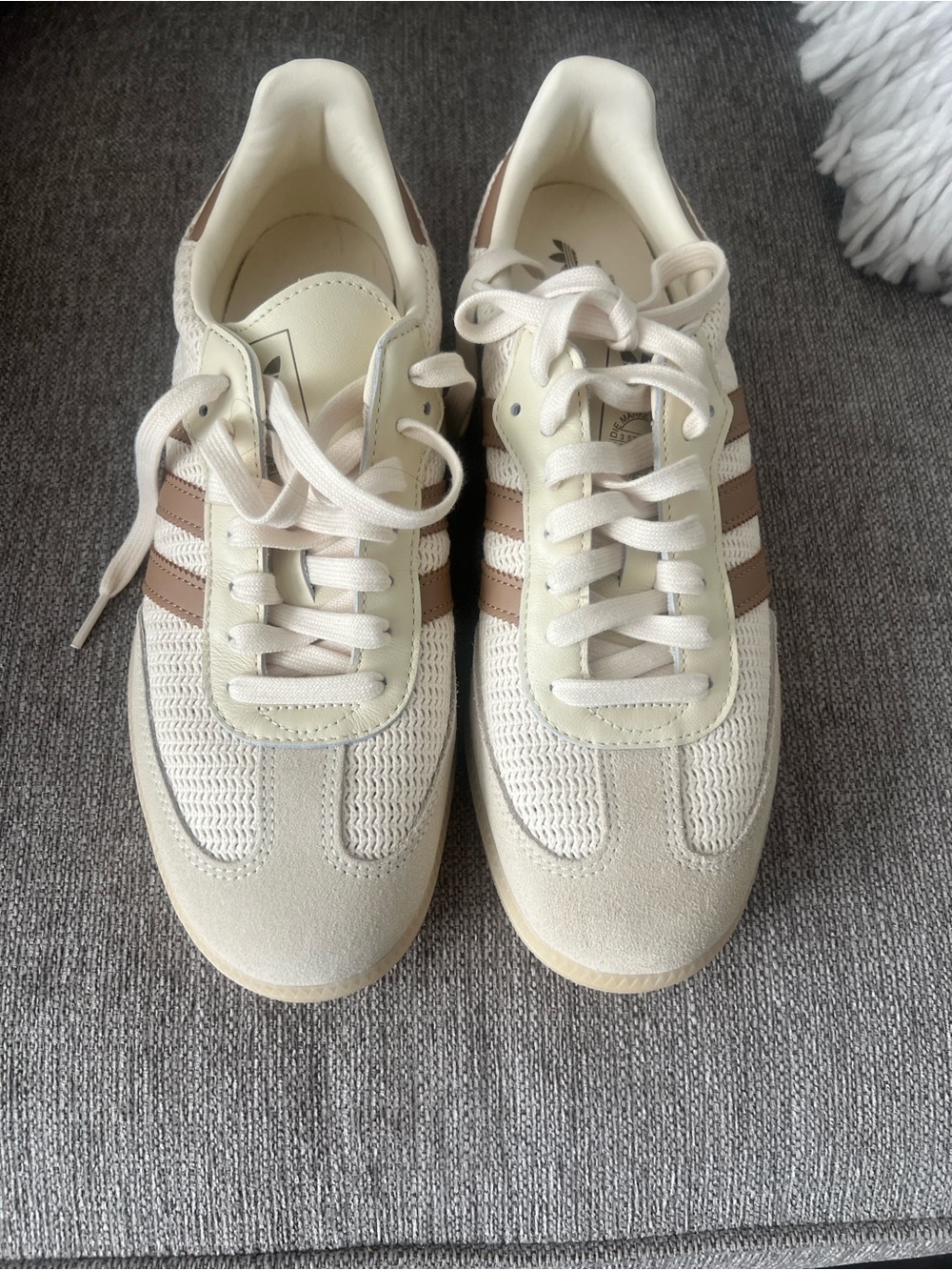 Adidas Samba (OG Cream White cardboard)